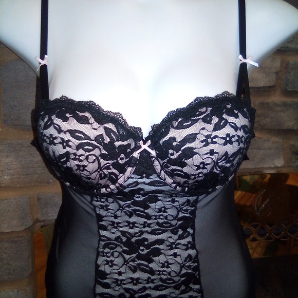 Gilligan Oakley innocent lingerie - Picture 3 of 7